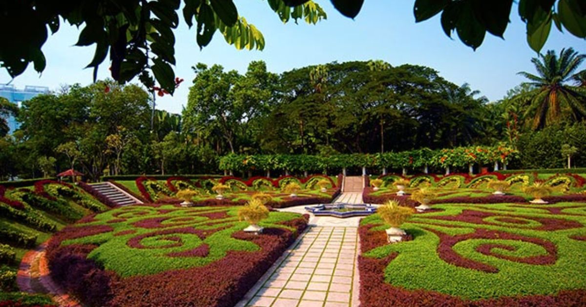 Botanical garden